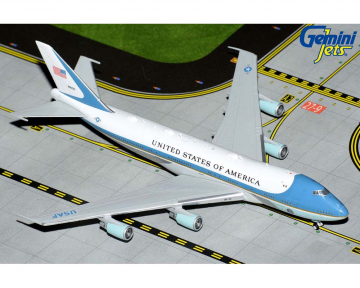USAF VC25A "Air Force One," new antenna array 82-8000 1:400 Scale Geminijets GJAFO2173