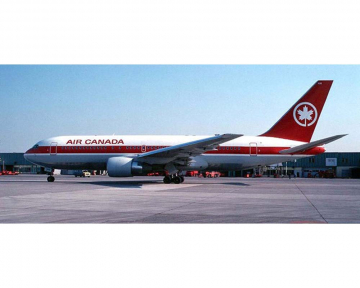 Air Canada B767-200 C-GAUN Polished w/stand 1:200 Scale Aviation200 KJ-B762-123