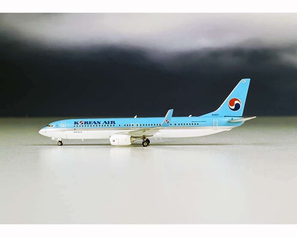 www.JetCollector.com: PHOENIX KOREAN AIR B737-900ER HL8221 1:400