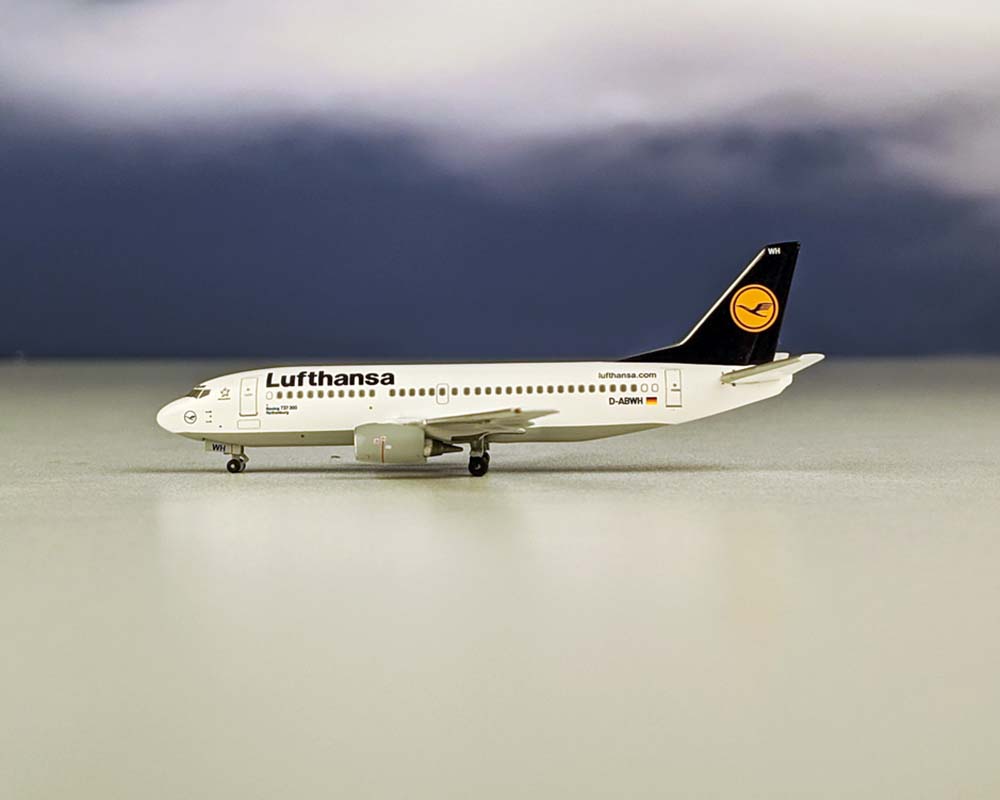 www.JetCollector.com: Lufthansa B737-300 D-ABWH 1:400 Scale