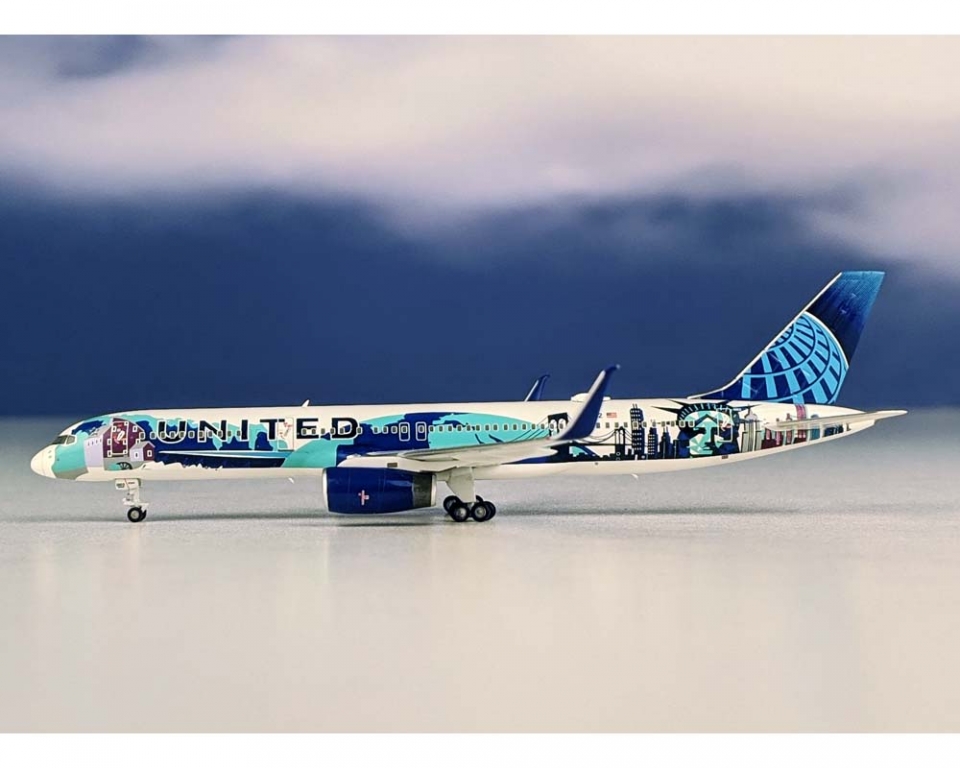 www.JetCollector.com: NG UNITED AIRLINES B757-200 Her Art Here
