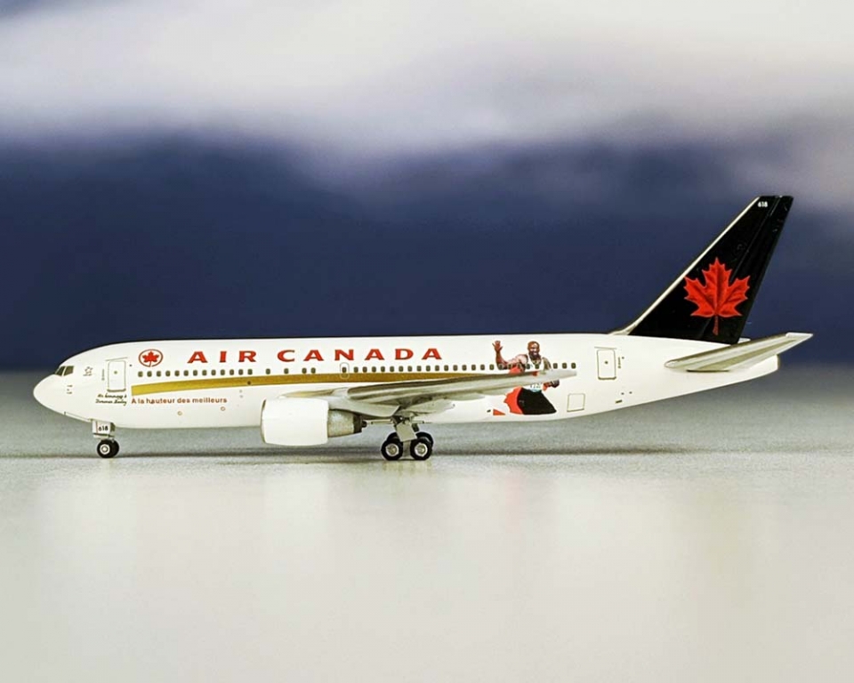 www.JetCollector.com: Air Canada B767-200 C-FBEG 1:400 Scale