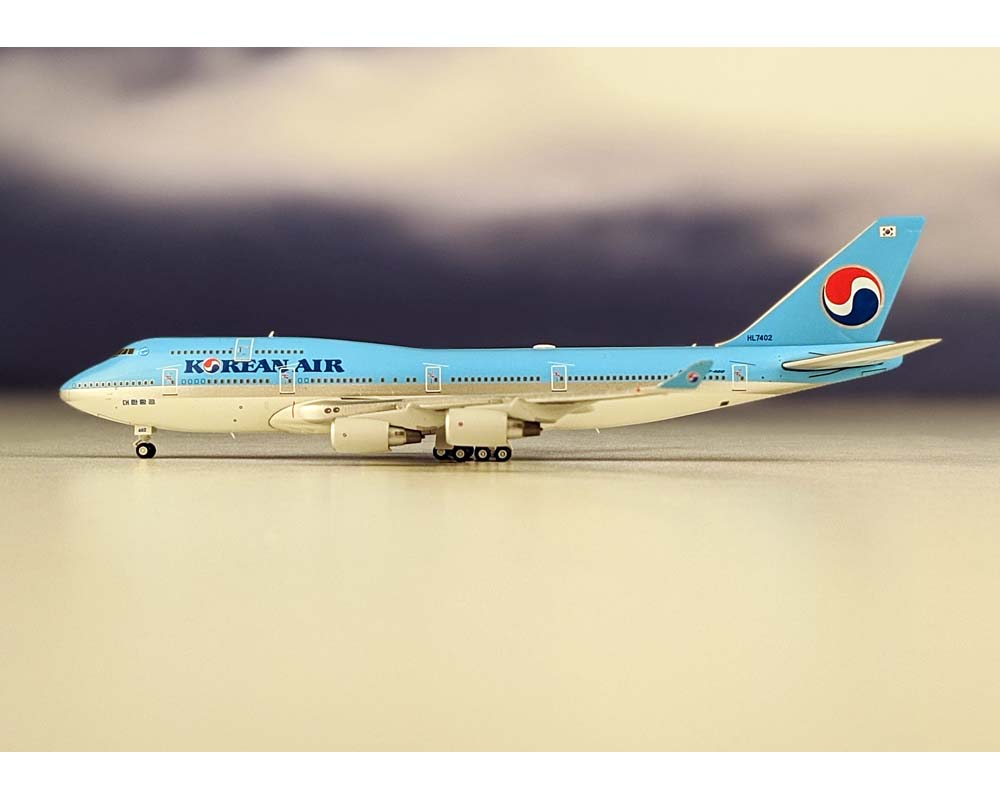 www.JetCollector.com: JC WINGS KOREAN AIR Boeing B747-400 HL7402 1