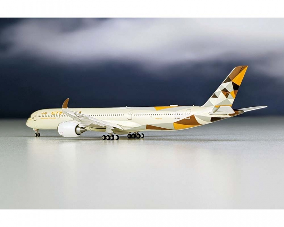 www.JetCollector.com: JC WINGS ETIHAD A350-1000 FLAPS A6-WXB 1:400