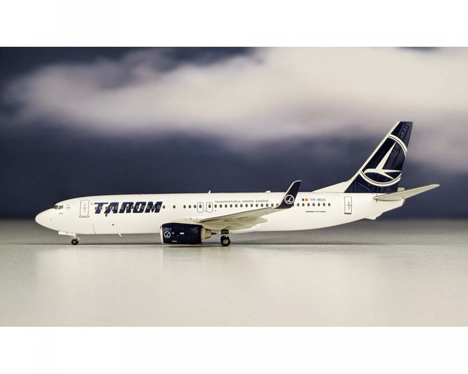 www.JetCollector.com: INFLIGHT TAROM B737-800 YR-BGS 1:200 Scale