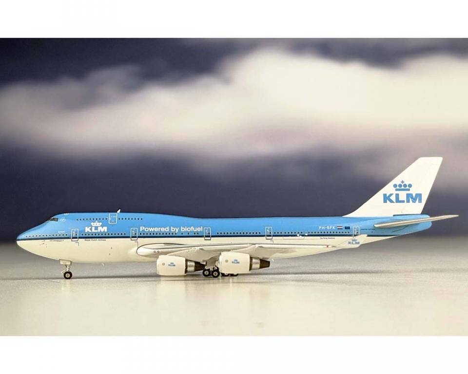 www.JetCollector.com: PHOENIX KLM B747-400 BIOFUEL PH-BFK 1:400