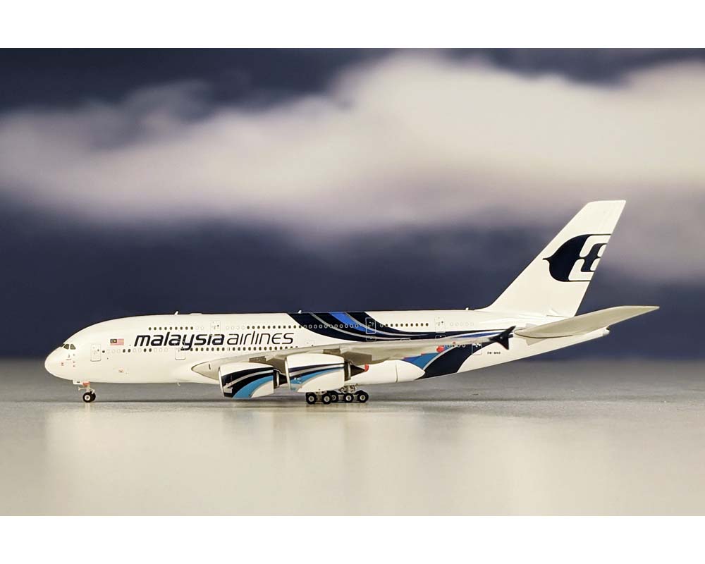 www.JetCollector.com: PHOENIX MALAYSIA AIRLINES A380 9M-MNB 1:400