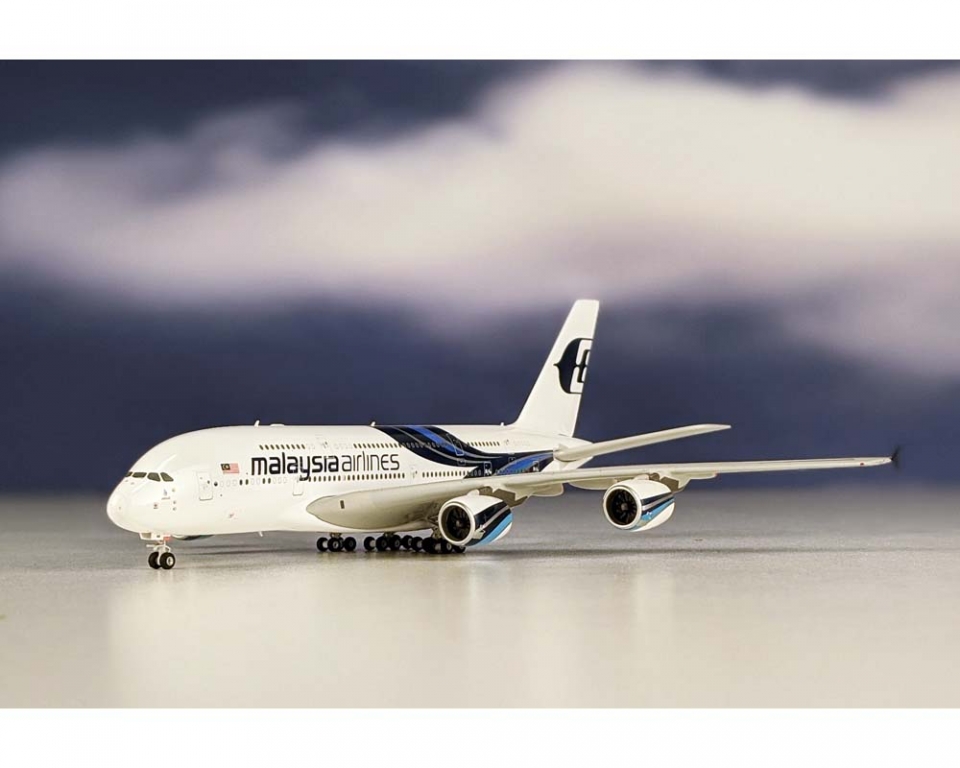❶　Phoenix 1/400 マレーシア航空 A380 9M-MNF www.JetCollector.com: PHOENIX MALAYSIA AIRLINES A380 9M-MNB 1:400