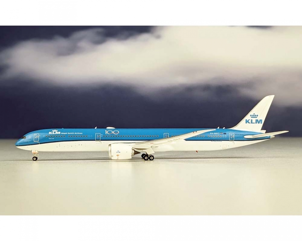 【KAL】B787-8 1/100スケール PXL_20201121_165024989.