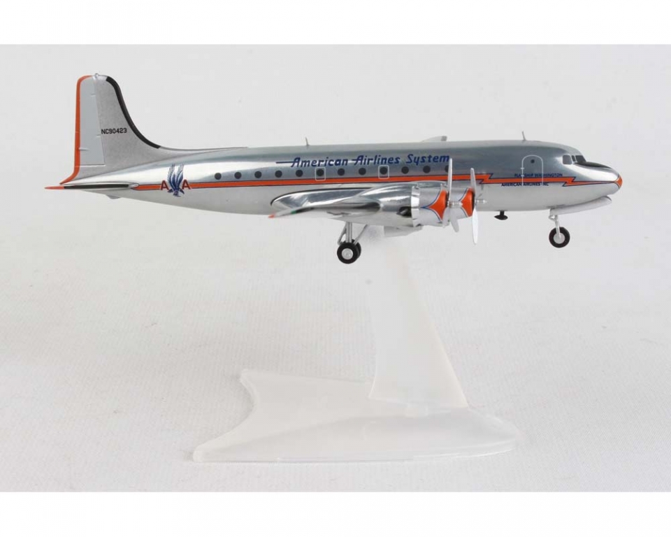 American Airlines Douglas DC-4 NC90423 1:200 Scale Herpa HE570862