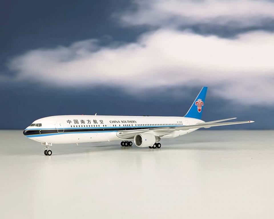 www.JetCollector.com: China Southern Boeing B767-300ER 1:200 Scale