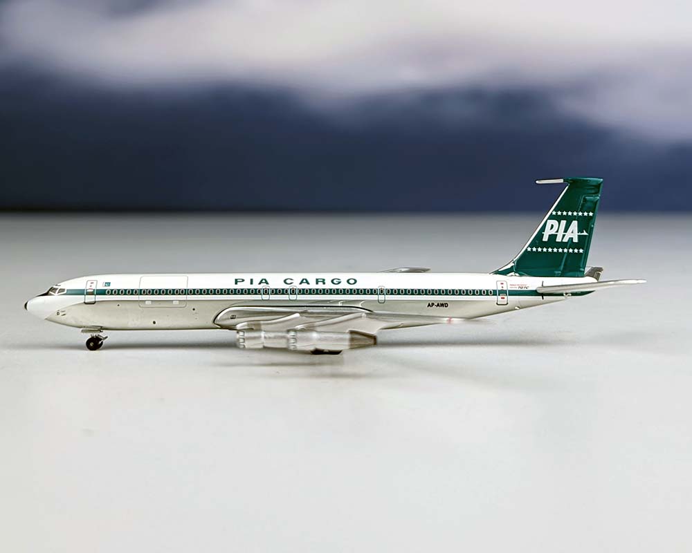 www.JetCollector.com: PIA Cargo 707-320F AP-AWD 1:400 Scale ...