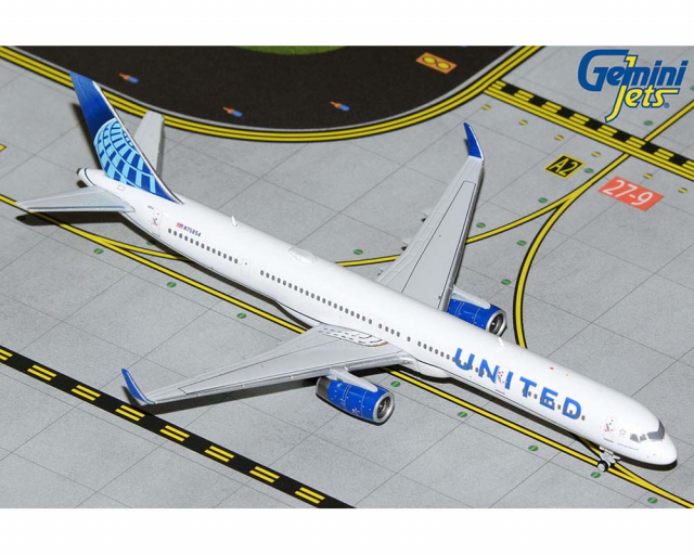 www.JetCollector.com: United Airlines B757-300W N75854 1:400 Scale