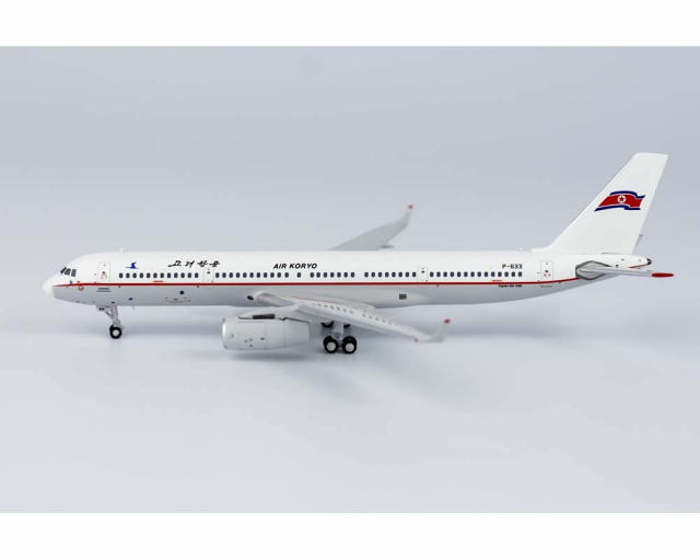 1/400 Air koryo 高麗航空　ツポレフ Tu-204 www.JetCollector.com: Air Koryo new livery Tu-204-100V P-633 1:400