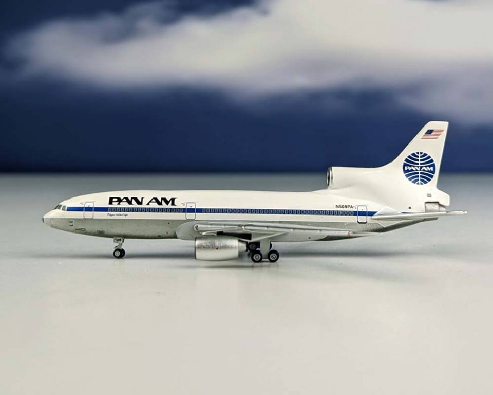 www.JetCollector.com: Pan Am L1011-500 N509PA 1:400 Scale Bluebox