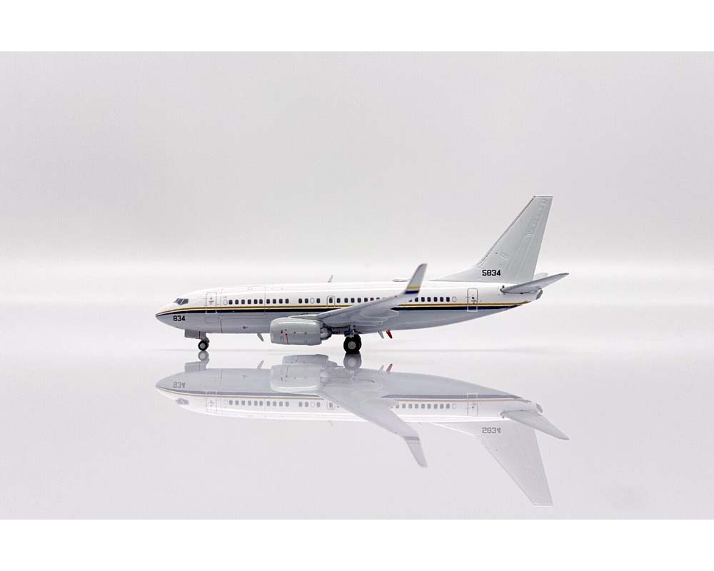 www.JetCollector.com: US Navy C-40A Clipper 165834 1:400 Scale JC