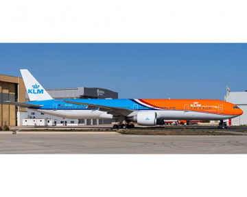 KLM B777-300ER PH-BVA w/detachable gear and stand 1:400 Scale Aviation400 AV4212