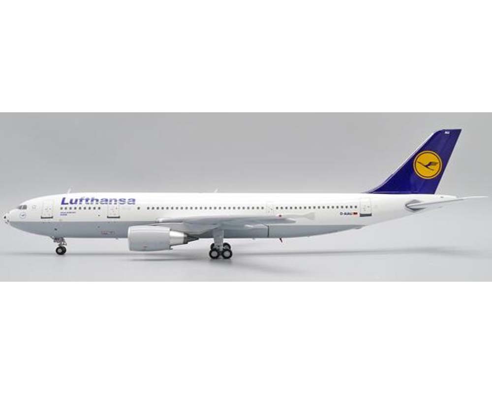 EW2306002.jpg
