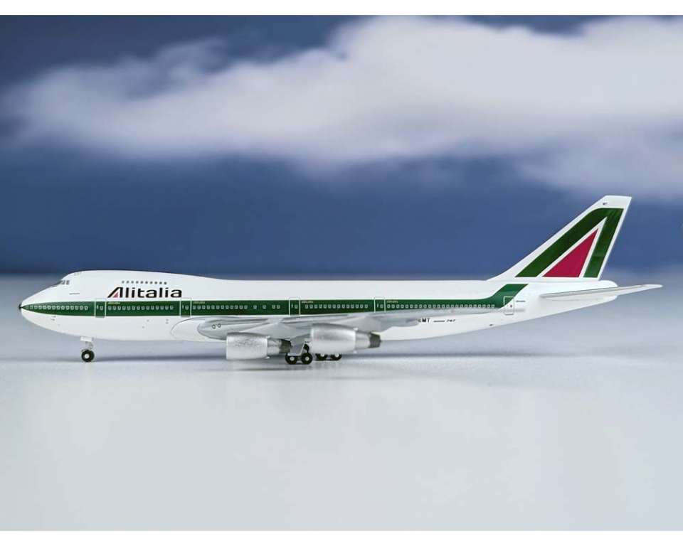 www.JetCollector.com: Alitalia B747-200 I-DEMT 1:400 Scale Bluebox
