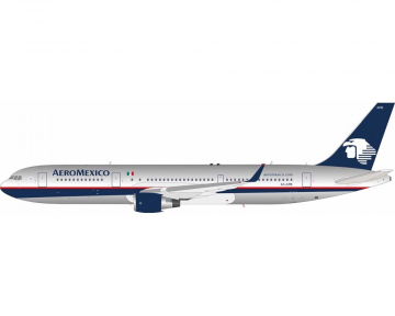 Aeromexico B767-300ER w/stand XA-APB 1:200 Scale Inflight IF763AM1123P