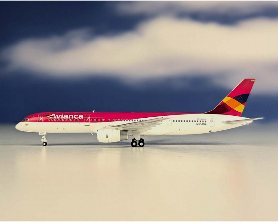 www.JetCollector.com: Avianca B757-200 N506NA 1:200 Scale