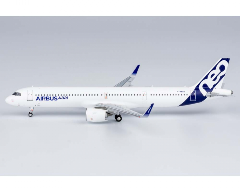 www.JetCollector.com: Airbus A321XLR House Colors, cfm engines F