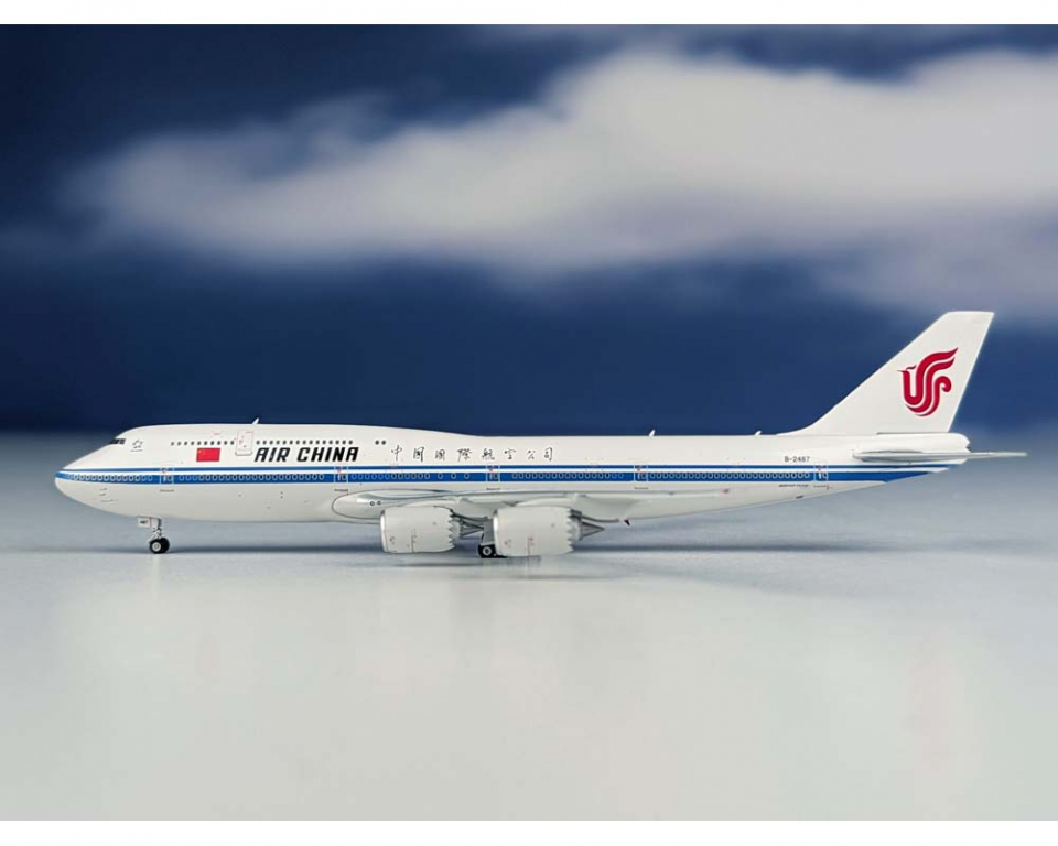 AIRLINERTAGS 中国国際航空 B747-8 B-2487 青焼き PH11800_960x768.jpg