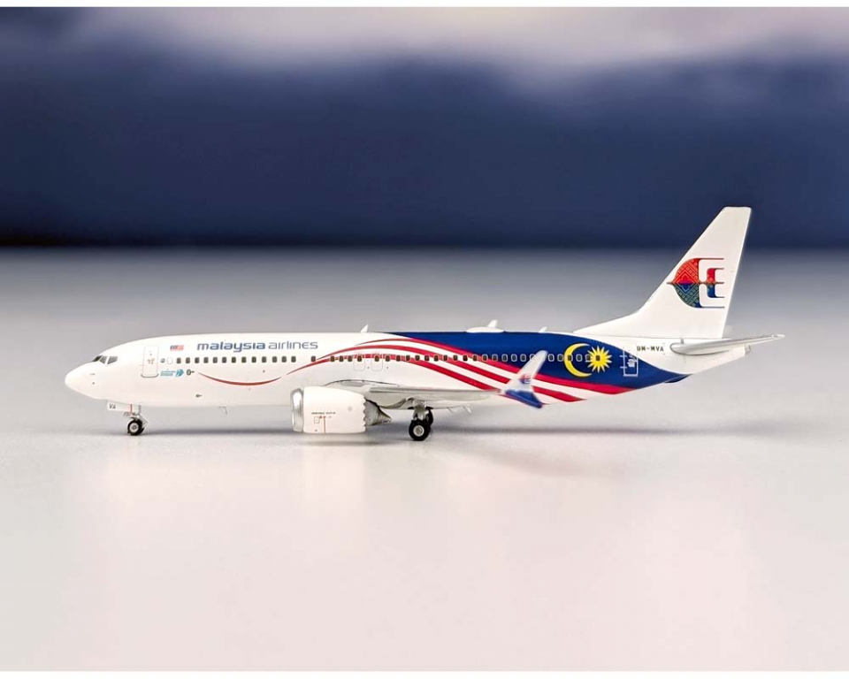 www.JetCollector.com: Malaysia Airlines B737 MAX8 9M-MVA 1:400
