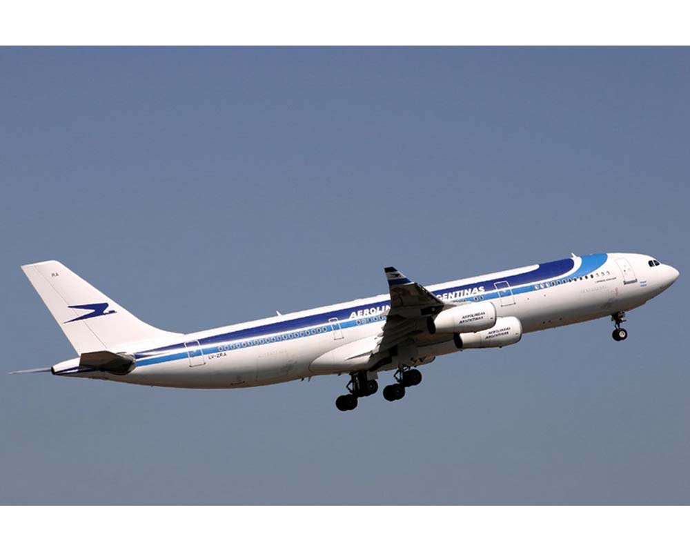 www.JetCollector.com: Aerolineas Argentinas A340-200 LV-ZRA 1:400