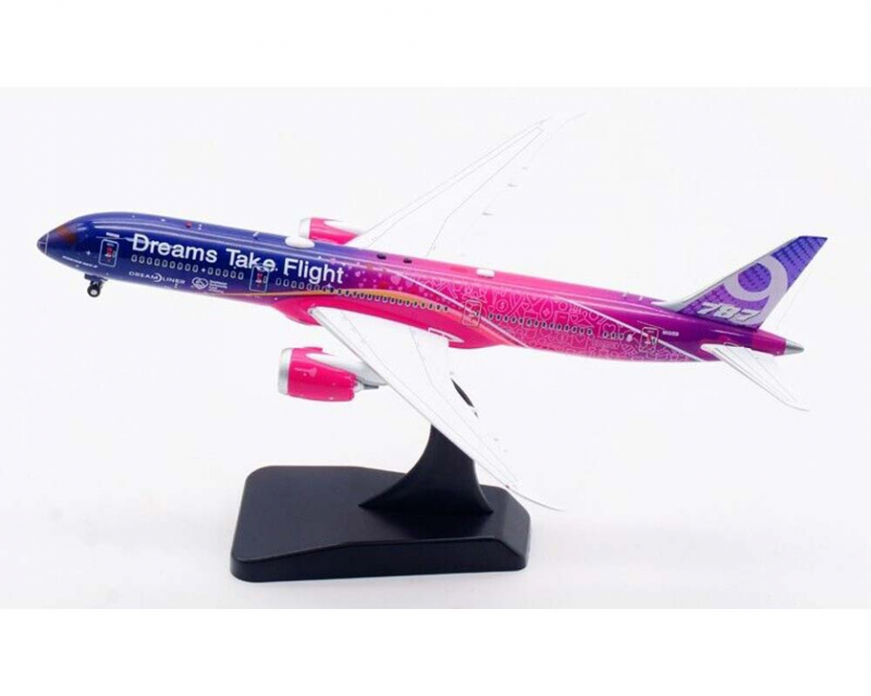 www.JetCollector.com: Boeing Dreams Livery B787-9 N1015B