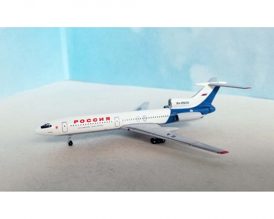www.JetCollector.com: Rossiya Tu-154M RA-85658 1:400 Scale