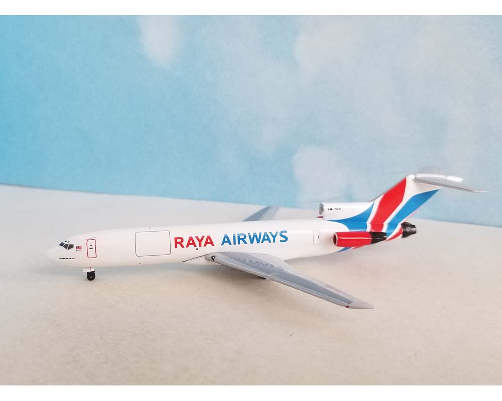 www.JetCollector.com: Raya Airways B727-200 9M-TGH 1:400 Scale