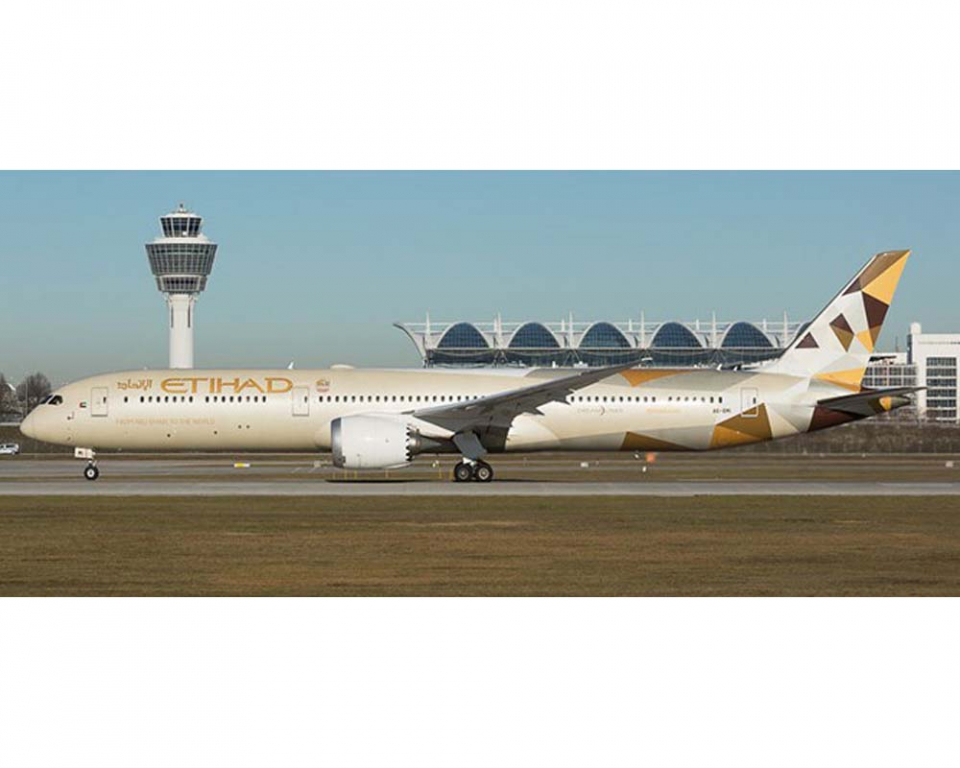 www.JetCollector.com: Etihad B787-10 A6-BMI detachable gear, w