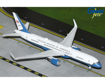 USAF C32A Andrews Air Force Base 99-0004 1:200 Scale Geminijets G2AFO1280