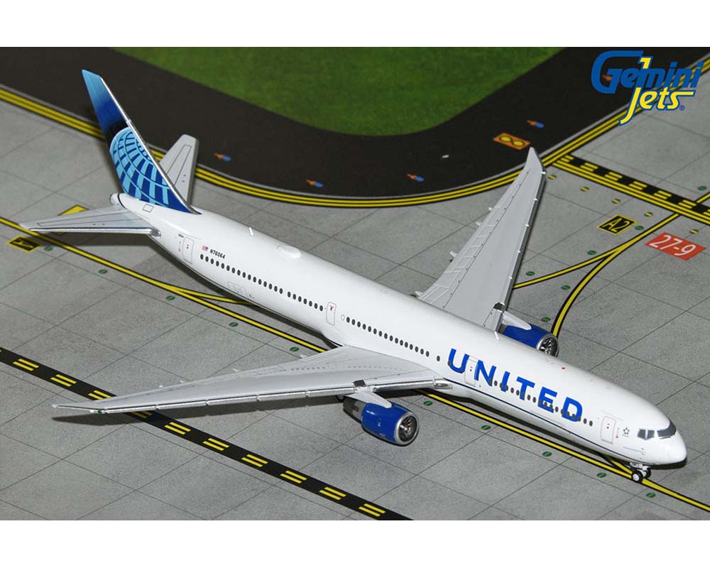 www.JetCollector.com: United Airlines B767-400ER N76064 1:400