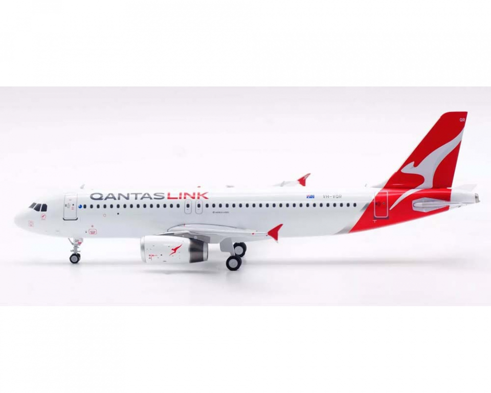 IF320QF1123_960x768.jpg
