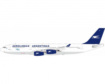 Aerolineas Argentinas A340-200 w/stand LV-ZRA 1:200 Scale Inflight IF342LV0224