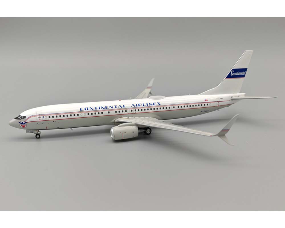 www.JetCollector.com: Continental Airlines B737-900ER w/stand