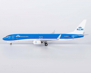 KLM B737-900 new mould first launch, w/stand PH-BXS 1:200 Scale NG09001