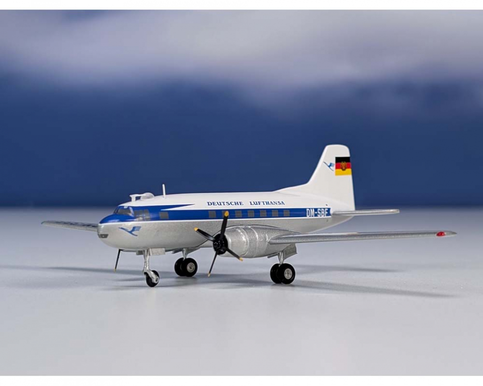 www.JetCollector.com: Deutsche Lufthansa IL-14 DM-SBF 1:200 Scale