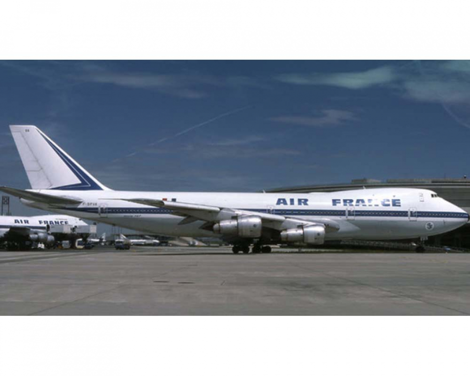 www.JetCollector.com: Air France polished B747-100 F-BPVC 1:400