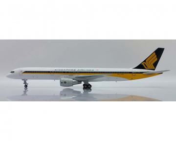 Singapore Airlines B757-200 w/Stand 9V-SGN 1:200 Scale JC Wings XX20224