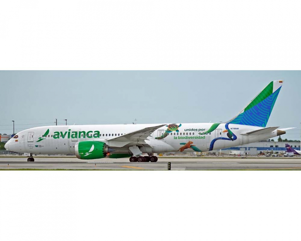 www.JetCollector.com: Avianca B787-8 