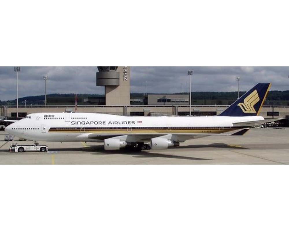シンガポール　SINGAPORE AIRLINES MEGATOP XX40337.jpg