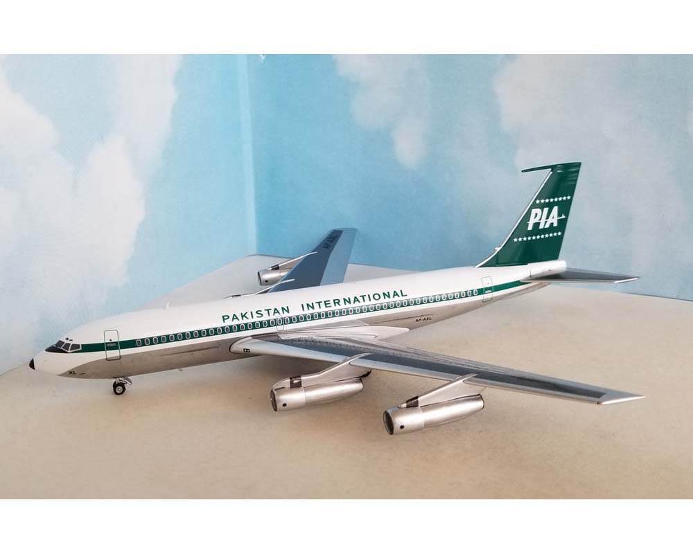 www.JetCollector.com: Pakistan International B720 AP-AXL 1:200
