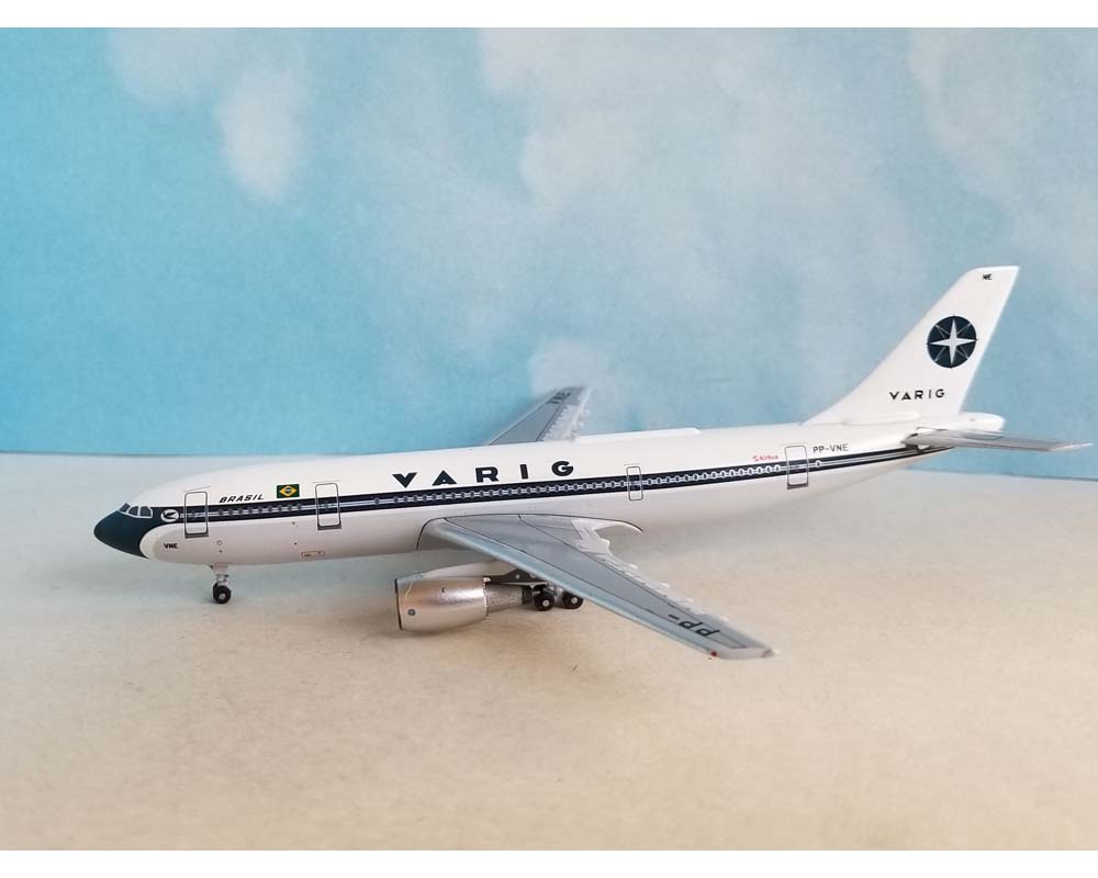 www.JetCollector.com: Varig A300B4 PP-VNE 1:400 Scale Aeroclassics