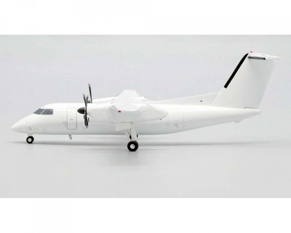 www.JetCollector.com: Blank Dash 8 Q100 1:200 Scale JC Wings