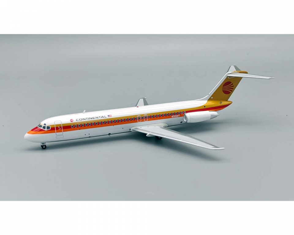 www.JetCollector.com: Continental Airlines DC-9-32 w/stand N3510T
