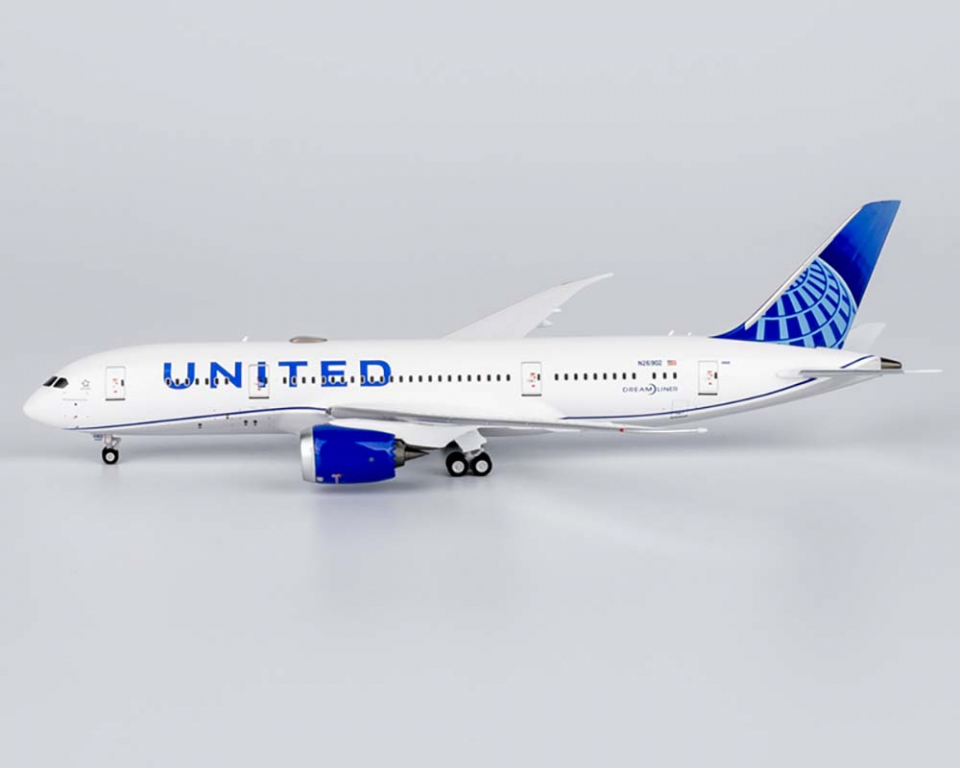www.JetCollector.com: United Airlines B787-8 Blue Evolution N26902