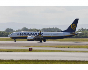 Ryanair B737 MAX8 EI-IKY 1:400 Scale Phoenix PH12037